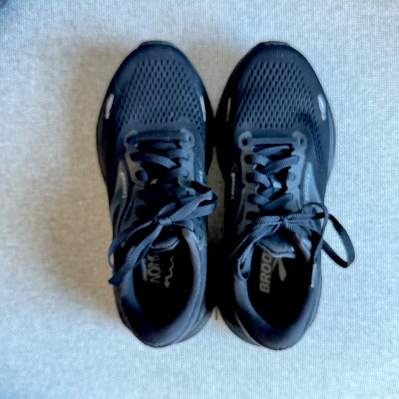 Brooks Adrenaline GTS23  Womens Black Size 6 - No box - See Comments-  FREE SHIP - Picture 6 of 15